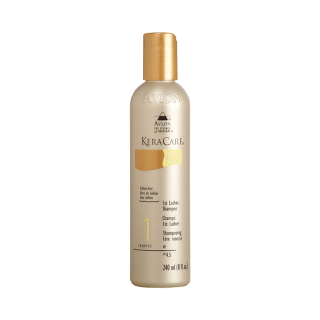 Le 1st Lather Shampoo de Keracare élimine les résidus et préserve la protection lipidique naturelle du cheveu. Enfin, il prépare vos cheveux au shampooing traitant.