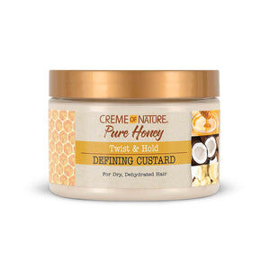 La Defining Custard de la gamme Pure Honey de Creme of Nature définit vos boucles tout en apportant de l’éclat. Cette gelée coiffante traite également les frisottis.
