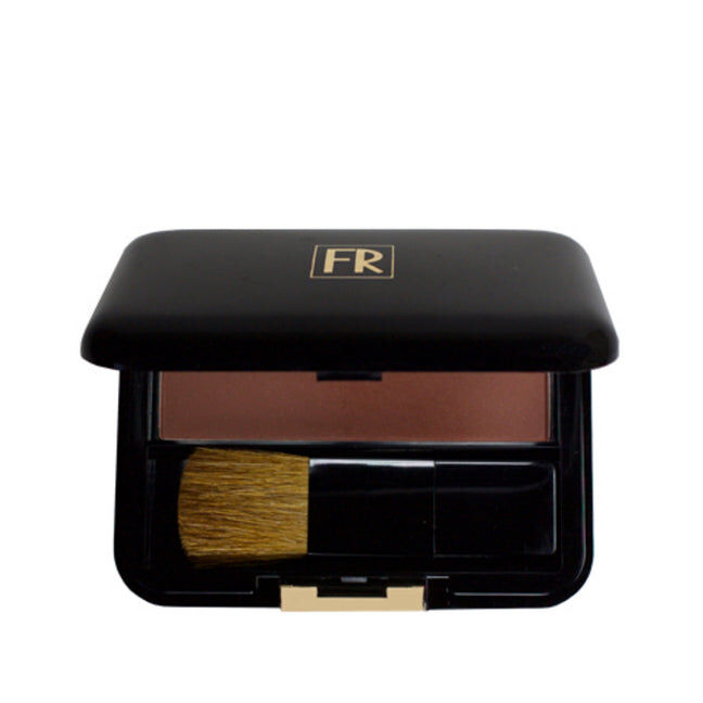 Le Fard à Joues Flori Roberts illumine vos pommettes d'une couleur riche et naturelle. Radiance Blush peut s'appliquer seul ou sur une base de maquillage.